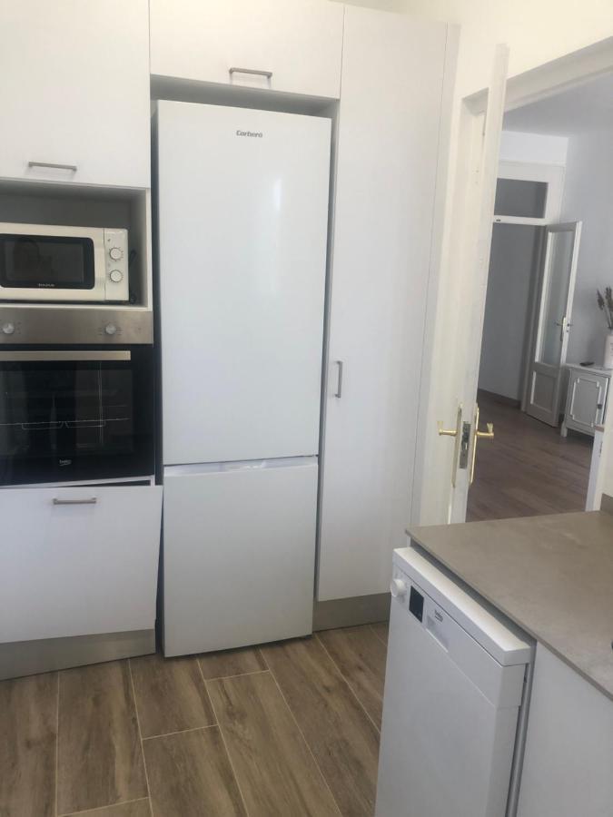 Apartamento Nuevo En Terrassa Centro Екстериор снимка