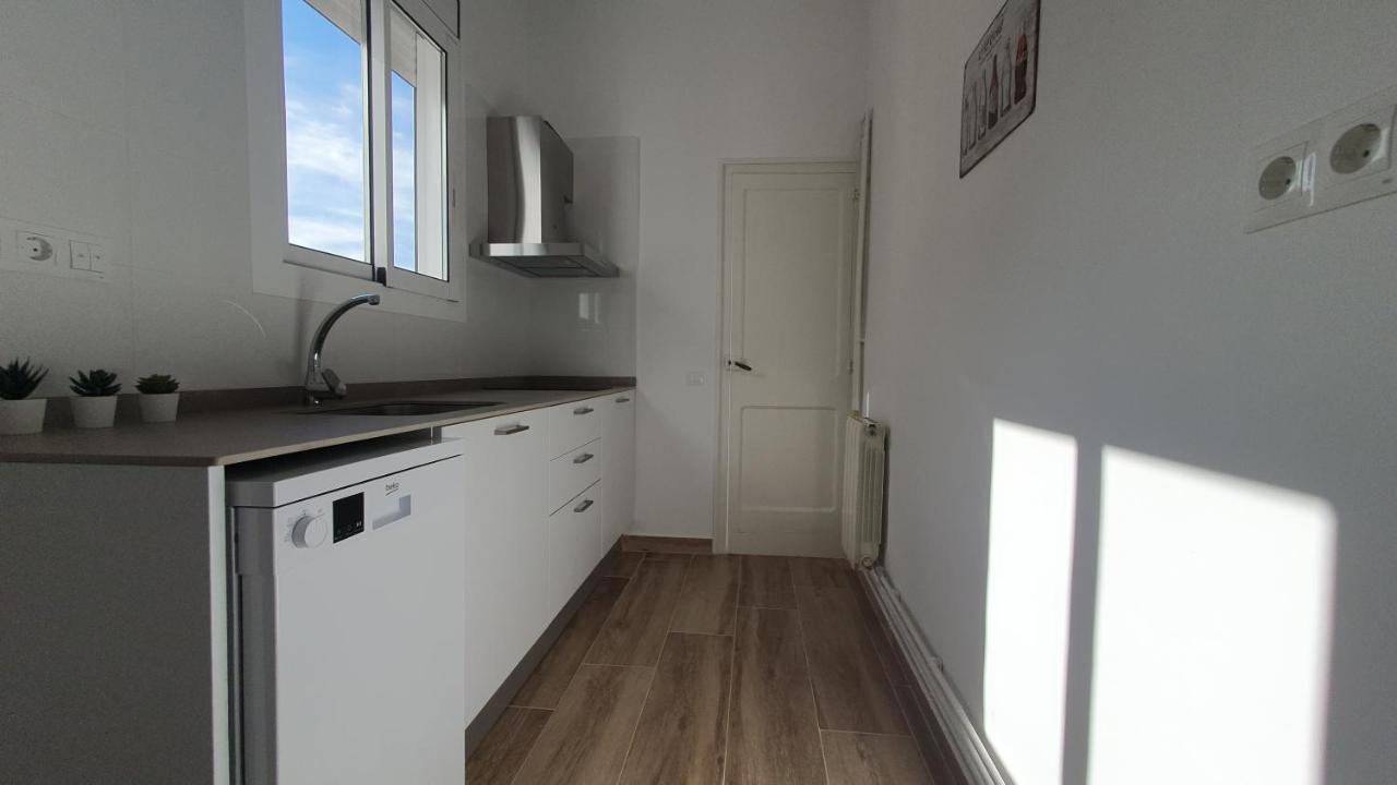 Apartamento Nuevo En Terrassa Centro Екстериор снимка
