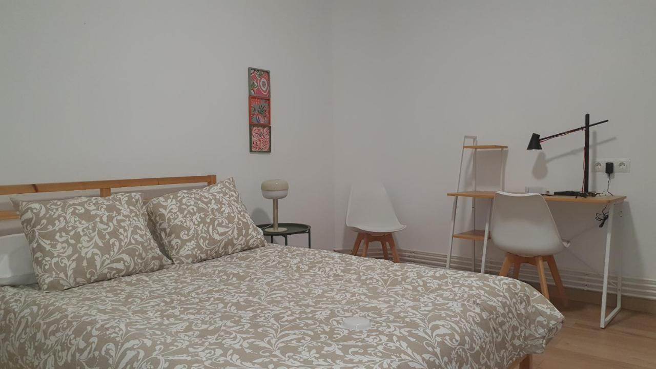 Apartamento Nuevo En Terrassa Centro Екстериор снимка