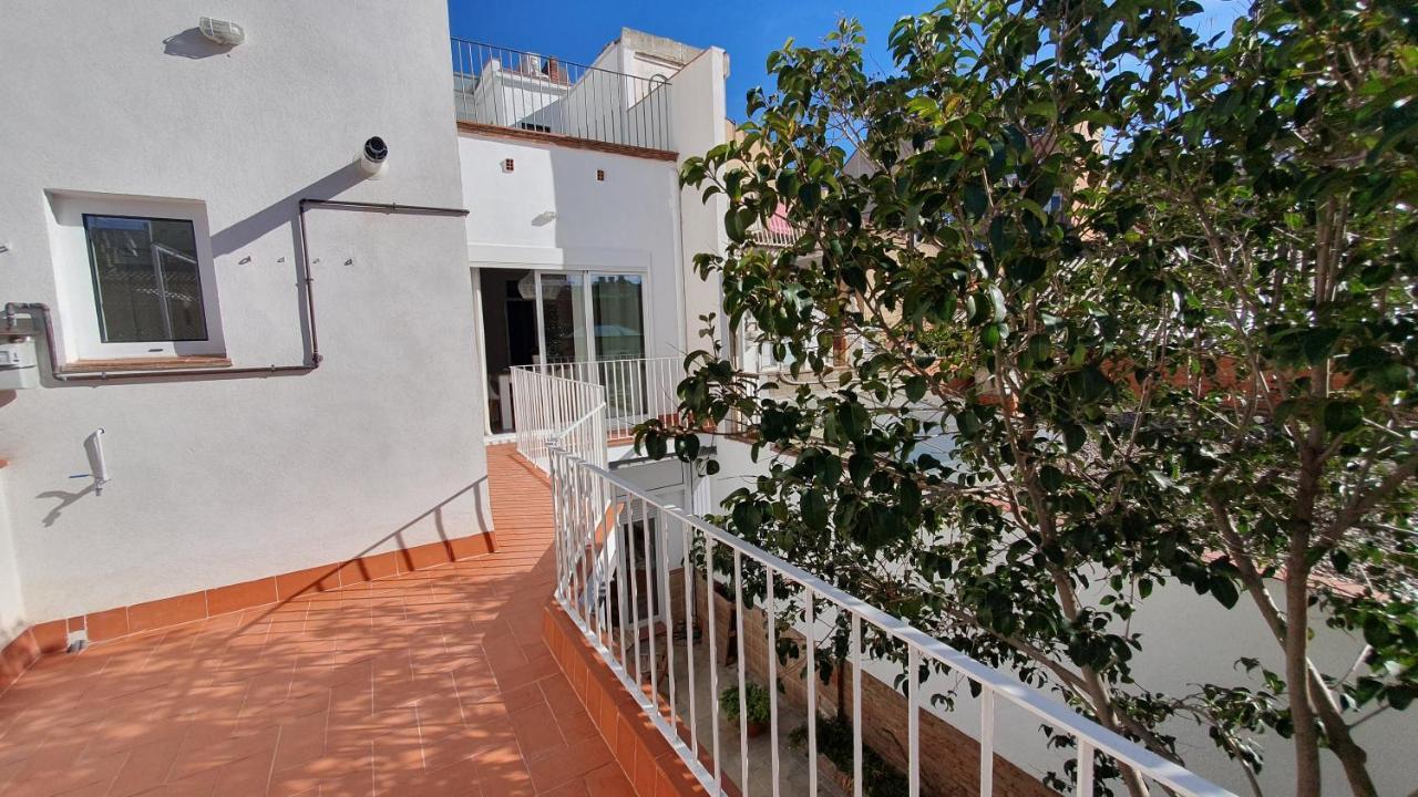 Apartamento Nuevo En Terrassa Centro Екстериор снимка