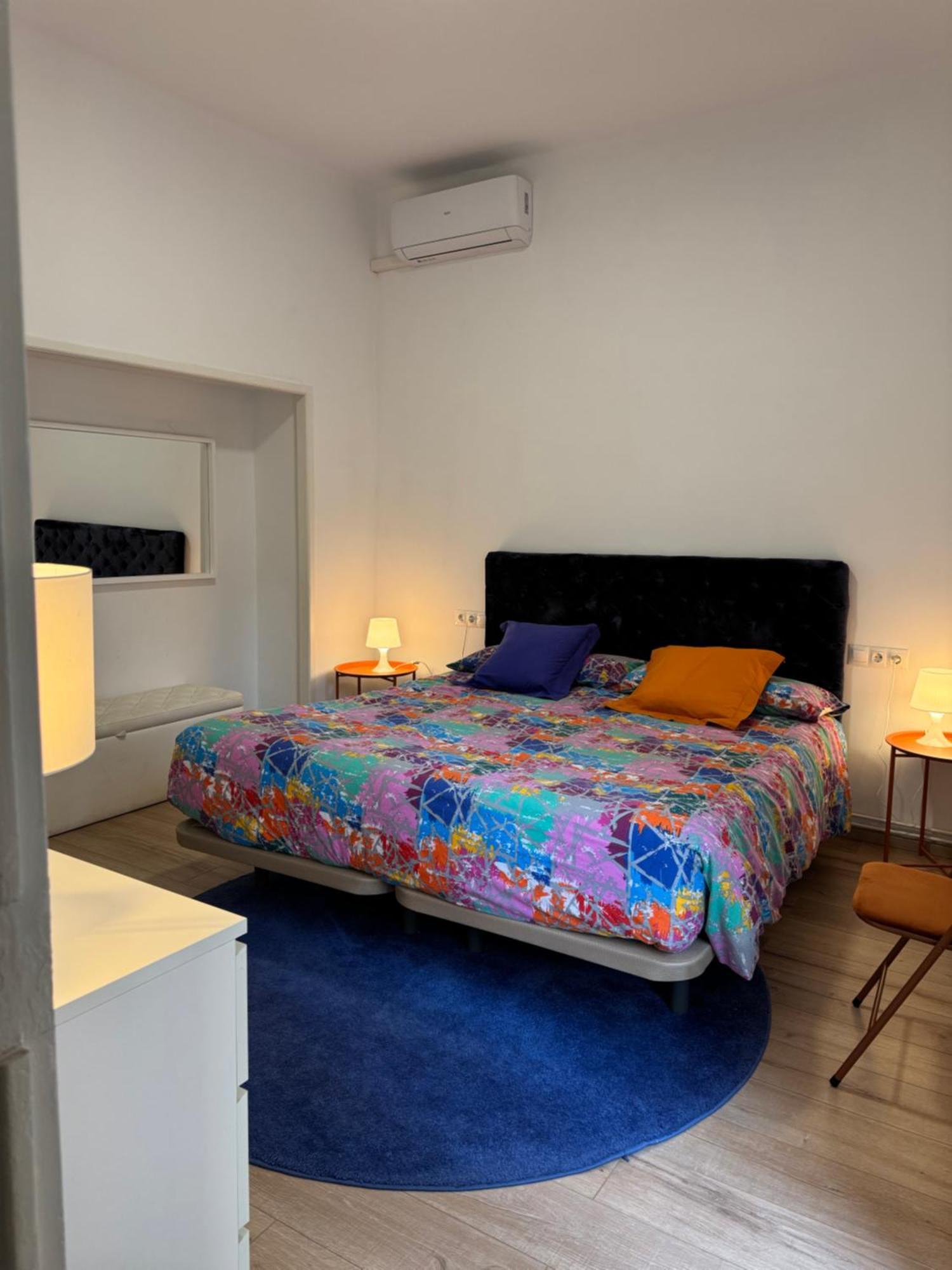 Apartamento Nuevo En Terrassa Centro Екстериор снимка